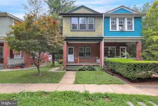 1194 ELM AVE, Lancaster, PA 17603