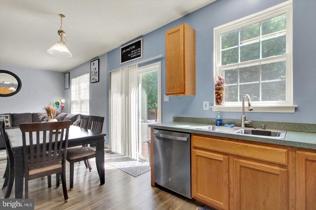 63 MENLENA CIR, Hanover, PA 17331