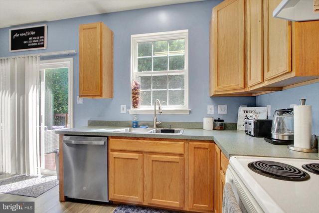 63 MENLENA CIR, Hanover, PA 17331