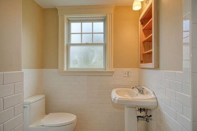 71 Church Street 1, Winchester, MA 01890