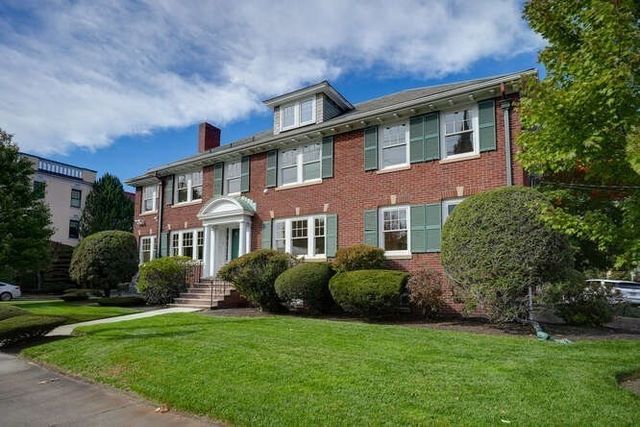 71 Church Street 1, Winchester, MA 01890