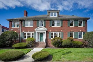 71 Church Street 1, Winchester, MA 01890