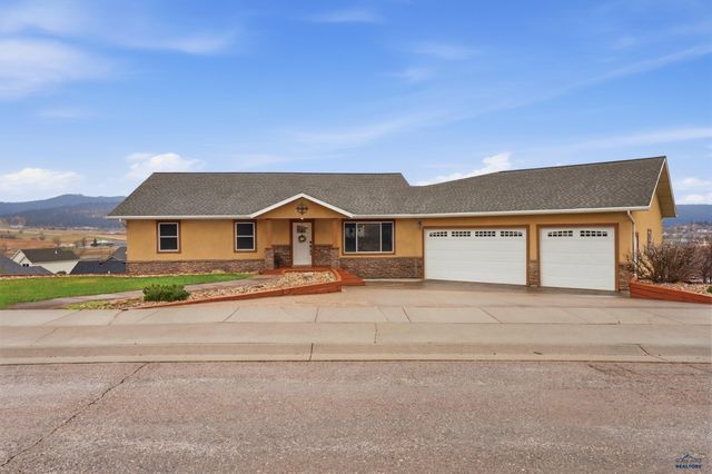 2471 CAMARO DR, Sturgis, SD 57785