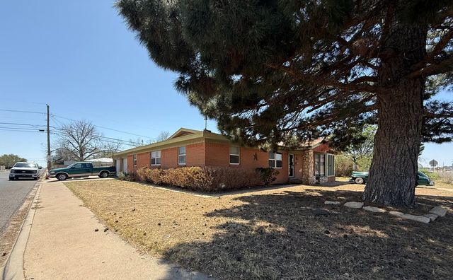 1220 E 52nd St, Odessa, TX 79762