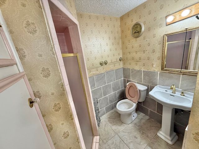 1220 E 52nd St, Odessa, TX 79762