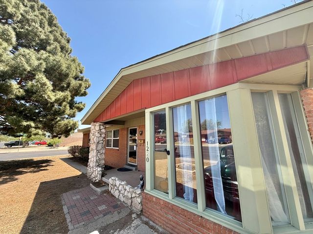 1220 E 52nd St, Odessa, TX 79762