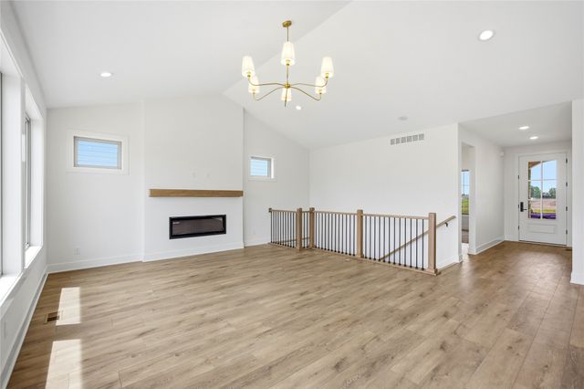 130 NW Crabtree Lane, Waukee, IA 50263