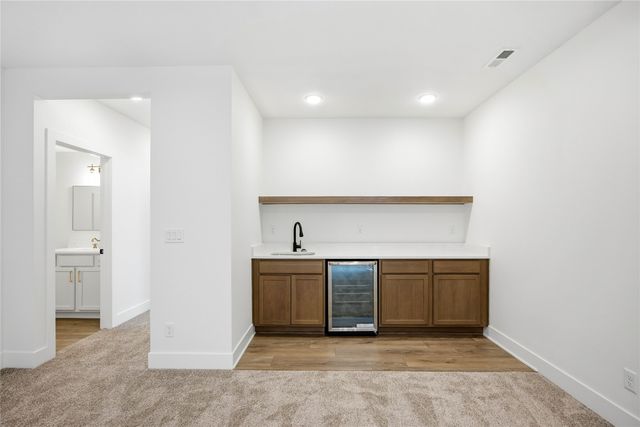130 NW Crabtree Lane, Waukee, IA 50263