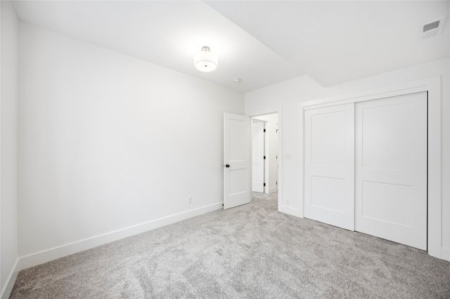 130 NW Crabtree Lane, Waukee, IA 50263