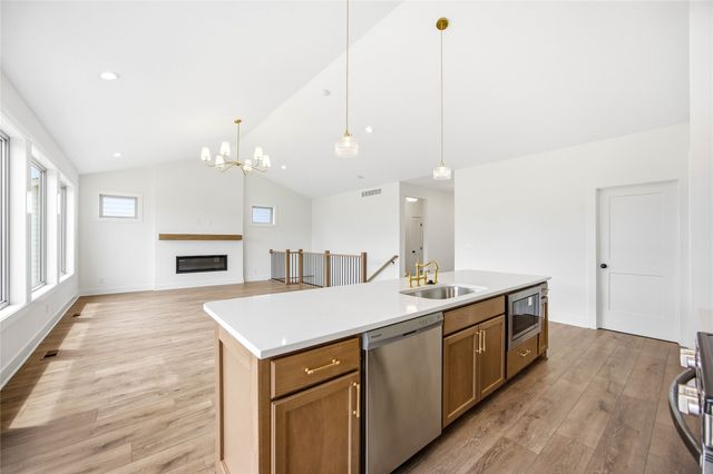 130 NW Crabtree Lane, Waukee, IA 50263