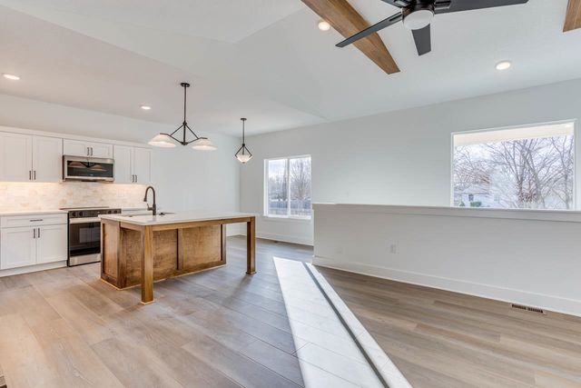 12013 W Cornelison Ct, Wichita, KS 67205