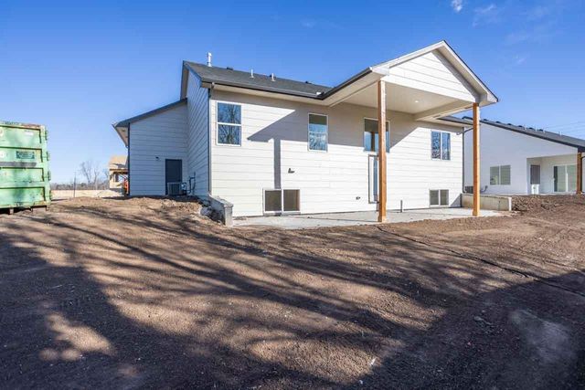 12013 W Cornelison Ct, Wichita, KS 67205