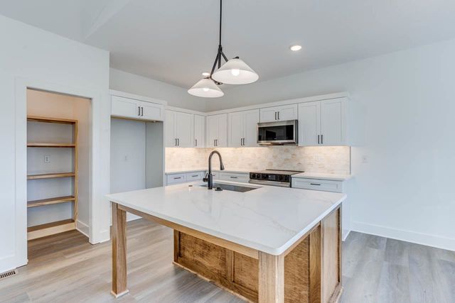 12013 W Cornelison Ct, Wichita, KS 67205