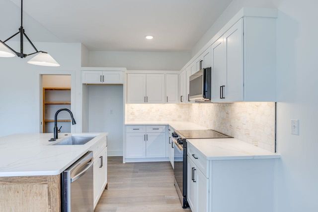 12013 W Cornelison Ct, Wichita, KS 67205