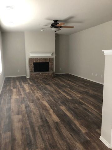 625 Chalk KNoll Road, Fort Worth, TX 76108