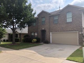 625 Chalk KNoll Road, Fort Worth, TX 76108