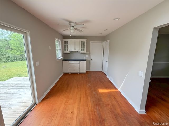 140 DARWIN Road, Putnam Township, MI 48169