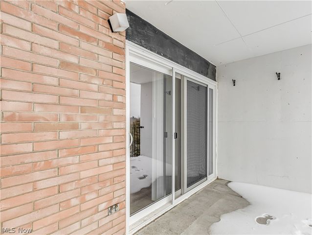 2331 E Market Street 609, Akron, OH 44312