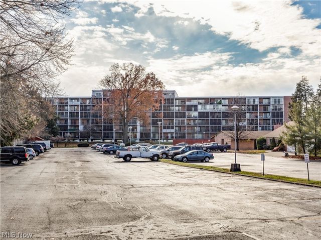 2331 E Market Street 609, Akron, OH 44312