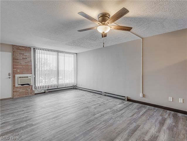 2331 E Market Street 609, Akron, OH 44312
