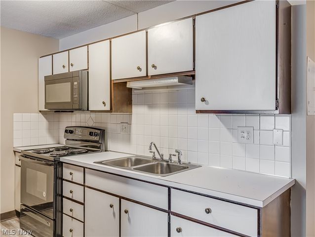 2331 E Market Street 609, Akron, OH 44312