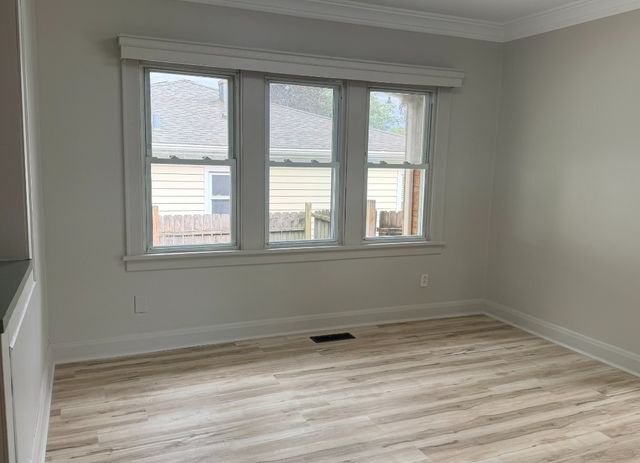 618 E 12th Street, Lockport, IL 60441