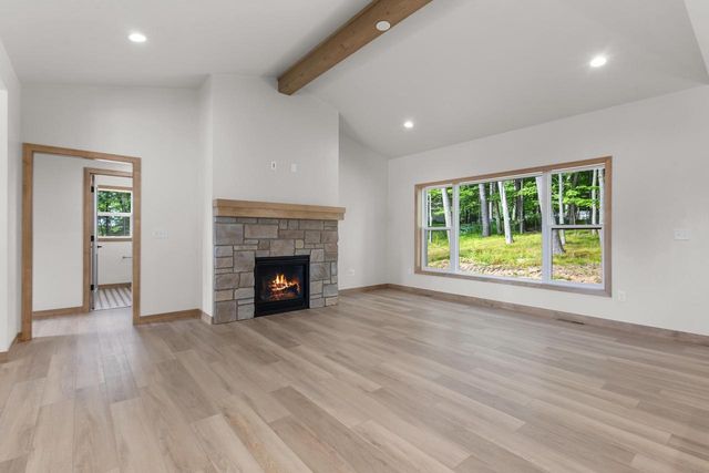 W173 MEADOW RIDGE TRAIL, Kaukauna, WI 54130