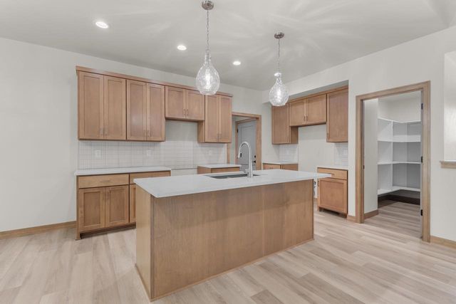 W173 MEADOW RIDGE TRAIL, Kaukauna, WI 54130