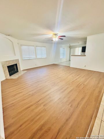 7127 STILL HOLLOW DR, San Antonio, TX 78244