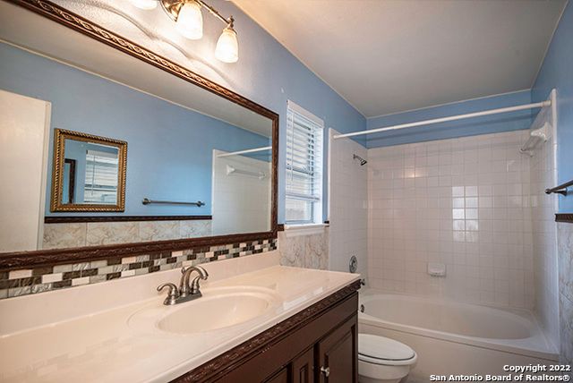 7127 STILL HOLLOW DR, San Antonio, TX 78244