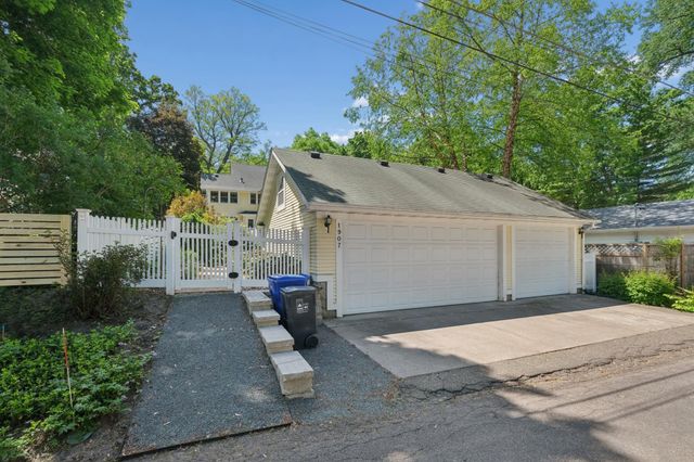 1907 Goodrich Avenue, Saint Paul, MN 55105