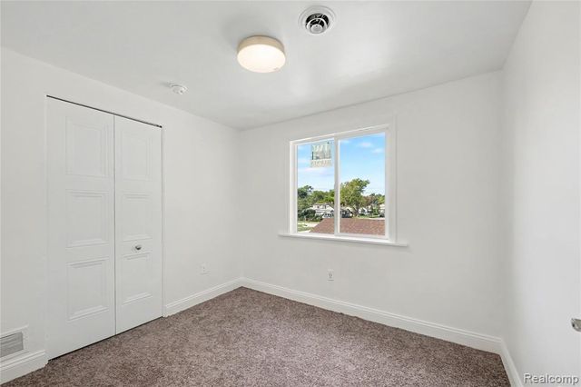 8603 Essex Avenue, Warren, MI 48089