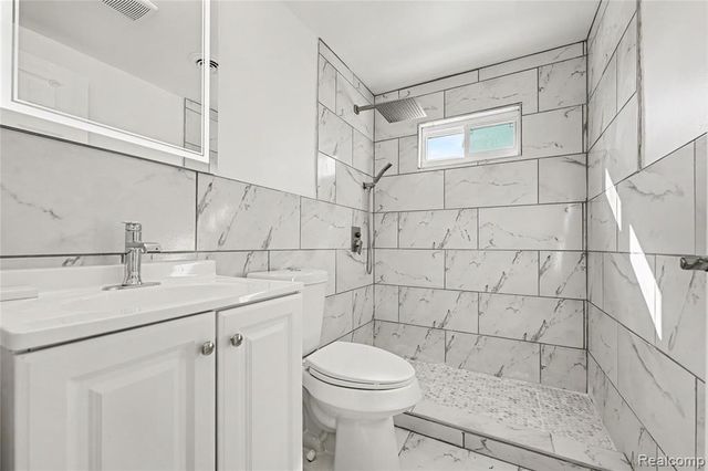 8603 Essex Avenue, Warren, MI 48089
