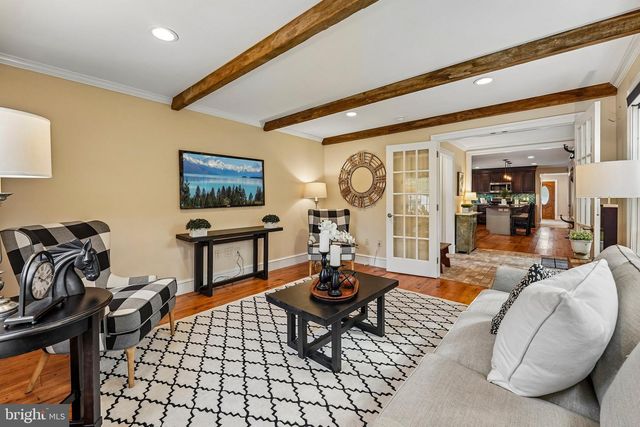 4 CRUMLEY AVE, Malvern, PA 19355