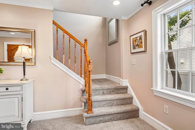 4 CRUMLEY AVE, Malvern, PA 19355