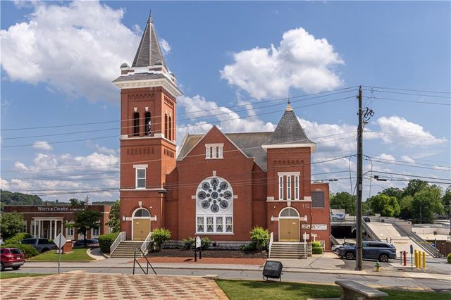 326 Cavalier SE Lane, Acworth, GA 30102