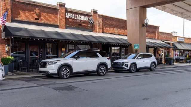 326 Cavalier SE Lane, Acworth, GA 30102