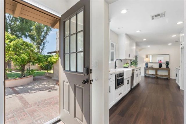 281 S Willdan, Anaheim, CA 92808