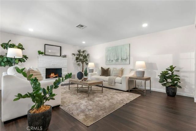 281 S Willdan, Anaheim, CA 92808