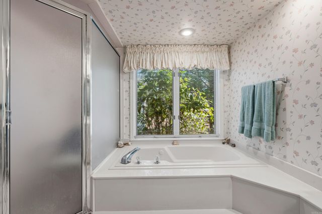 36 Encantado Way, Hot Springs Village, AR 71909