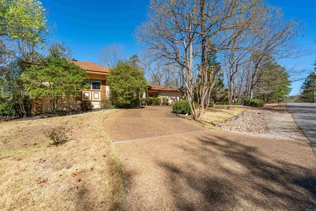 36 Encantado Way, Hot Springs Village, AR 71909
