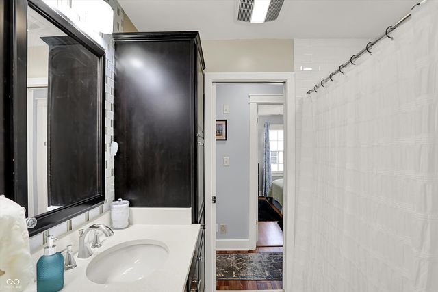 5827 Susan Drive E, Indianapolis, IN 46250