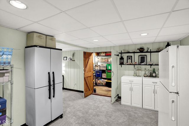 5827 Susan Drive E, Indianapolis, IN 46250