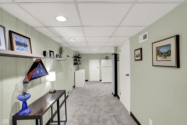 5827 Susan Drive E, Indianapolis, IN 46250