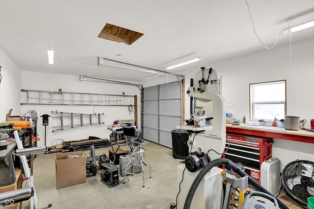 5827 Susan Drive E, Indianapolis, IN 46250