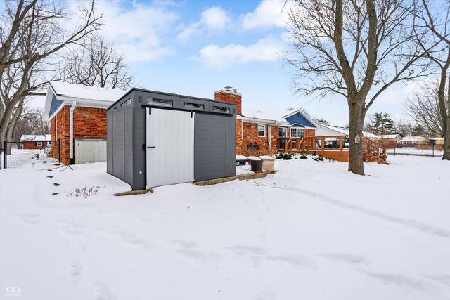 5827 Susan Drive E, Indianapolis, IN 46250