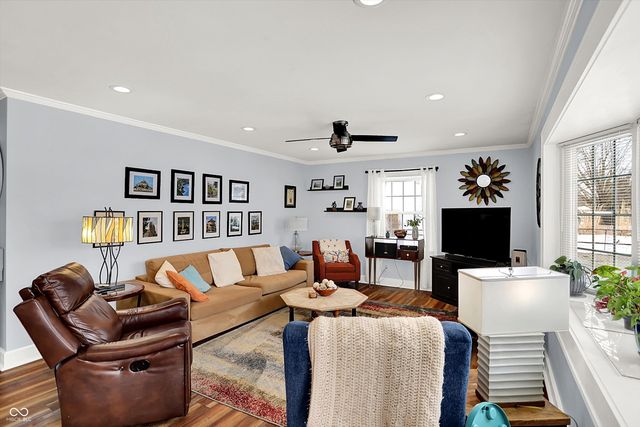 5827 Susan Drive E, Indianapolis, IN 46250