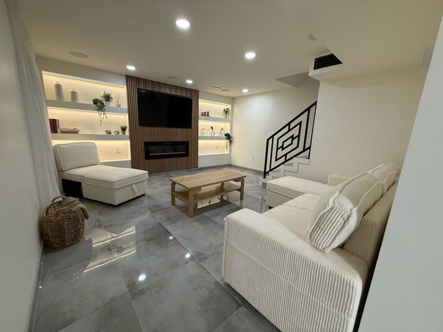 5912 Harvest Hill Road, Dallas, TX 75230