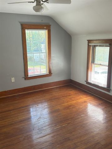 19 Central St Street, Battle Creek, MI 49017