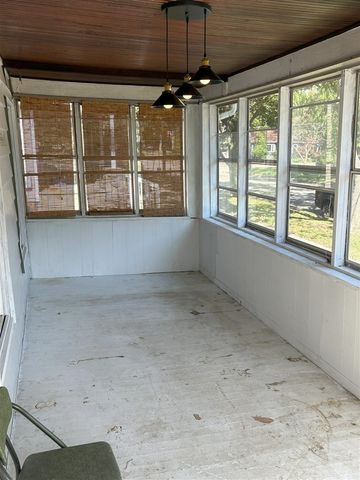 19 Central St Street, Battle Creek, MI 49017